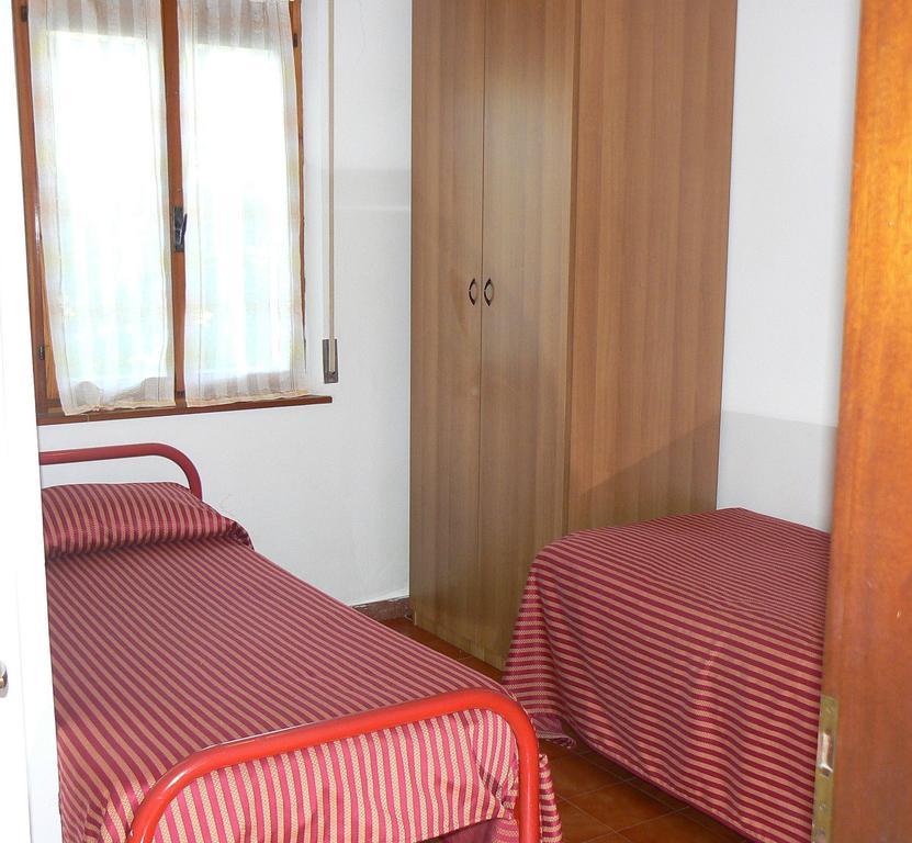 Villa Rosy Lignano Sabbiadoro Buitenkant foto