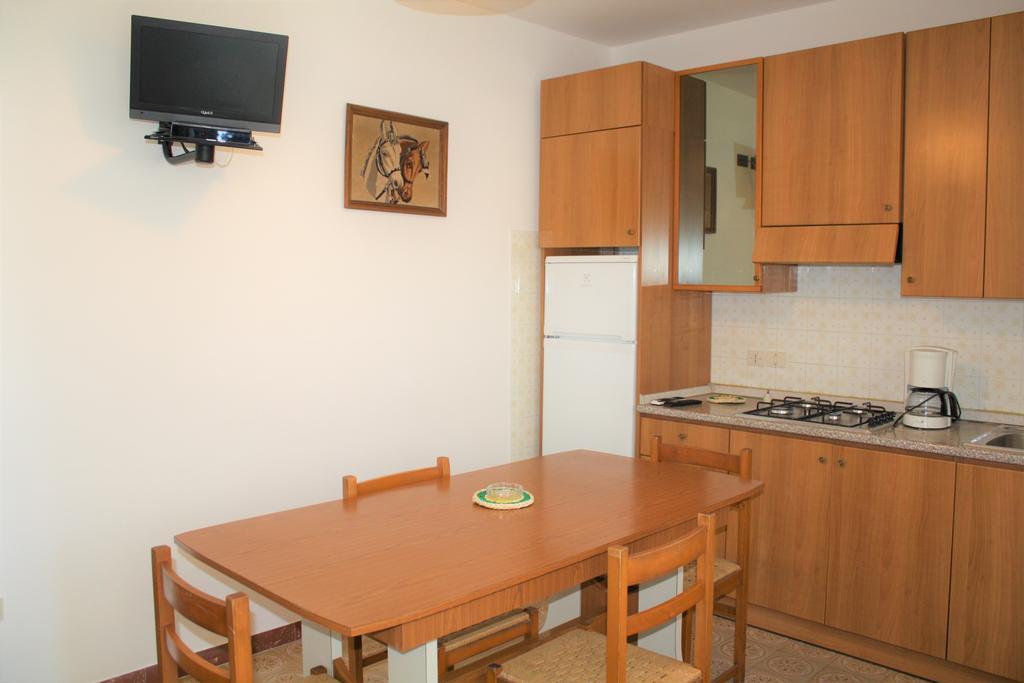 Villa Rosy Lignano Sabbiadoro Buitenkant foto