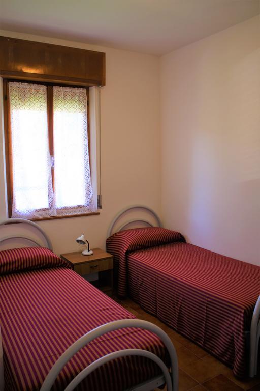 Villa Rosy Lignano Sabbiadoro Buitenkant foto